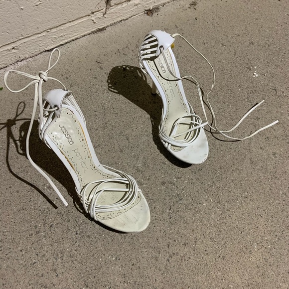 7M Jessica bennette white thin strap stiletto heel - Picture 3 of 6